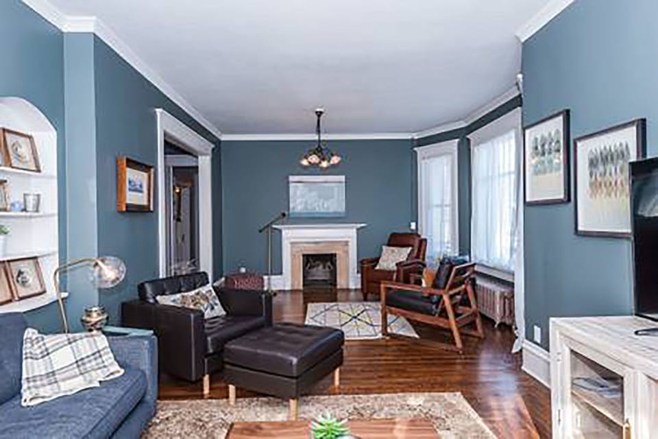 Sitting area off of living room, perfect for reading!