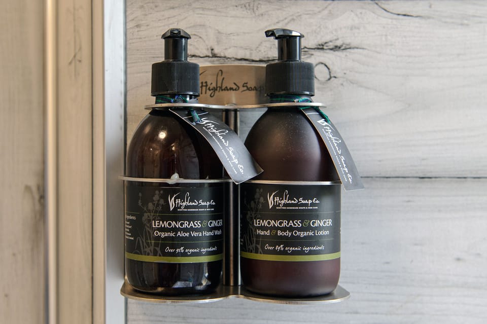 Bathroom amenities