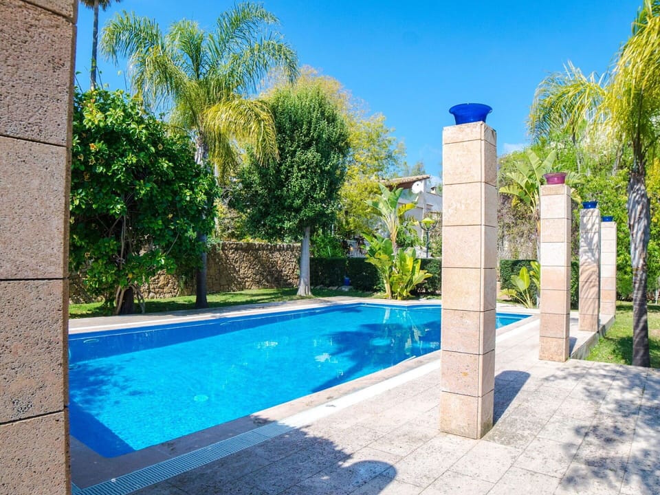 Property, Swimming Pool, Blue, Real Estate, House, Residential Area, Building, Estate, Home, Azure