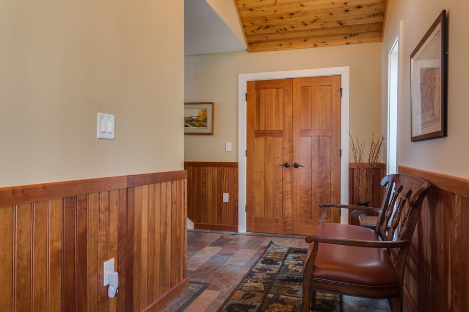 Foyer with coat closet