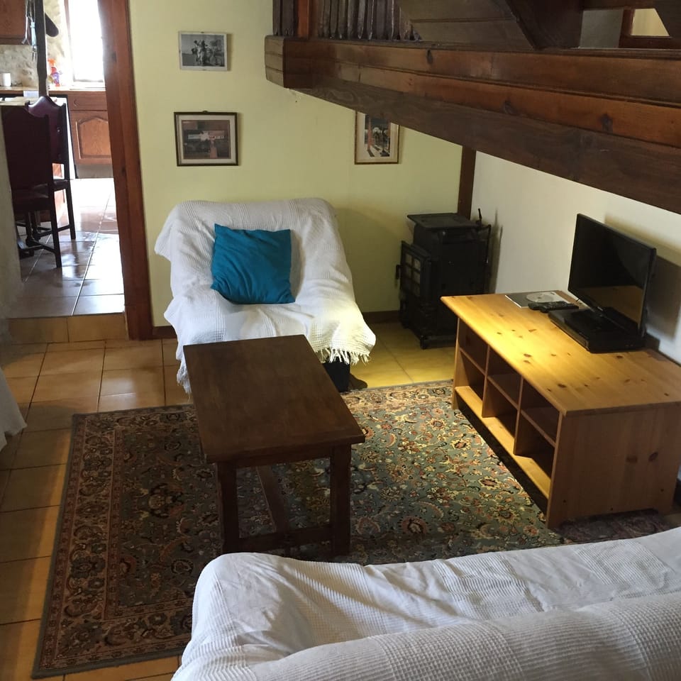 Lounge through to kitchen