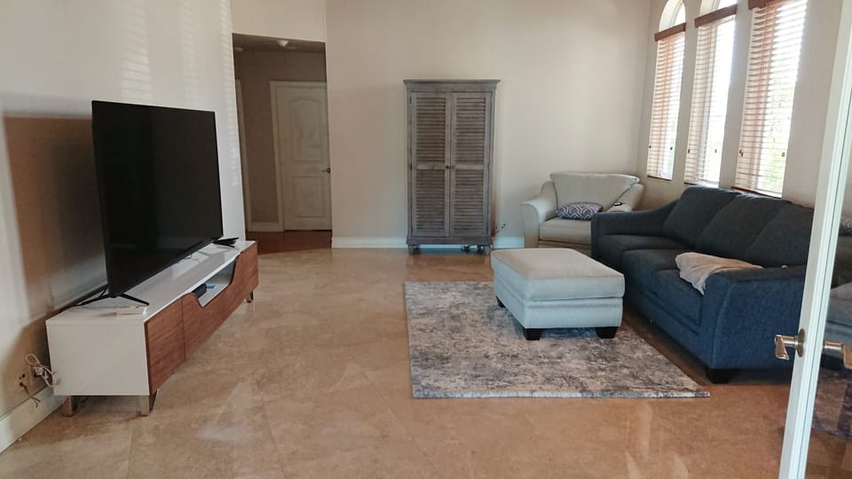 Large and comfortable family room.