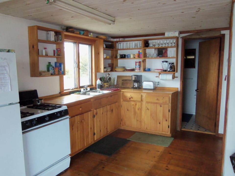 kitchen area May 2017