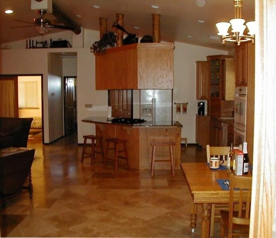 Spacious Kitchen w/gas cooktop & double electric ovens and lots of storage.