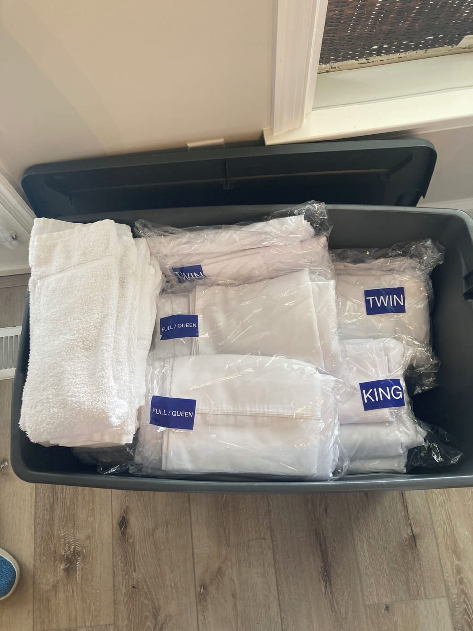 Linens and towels delivered on your first day!
