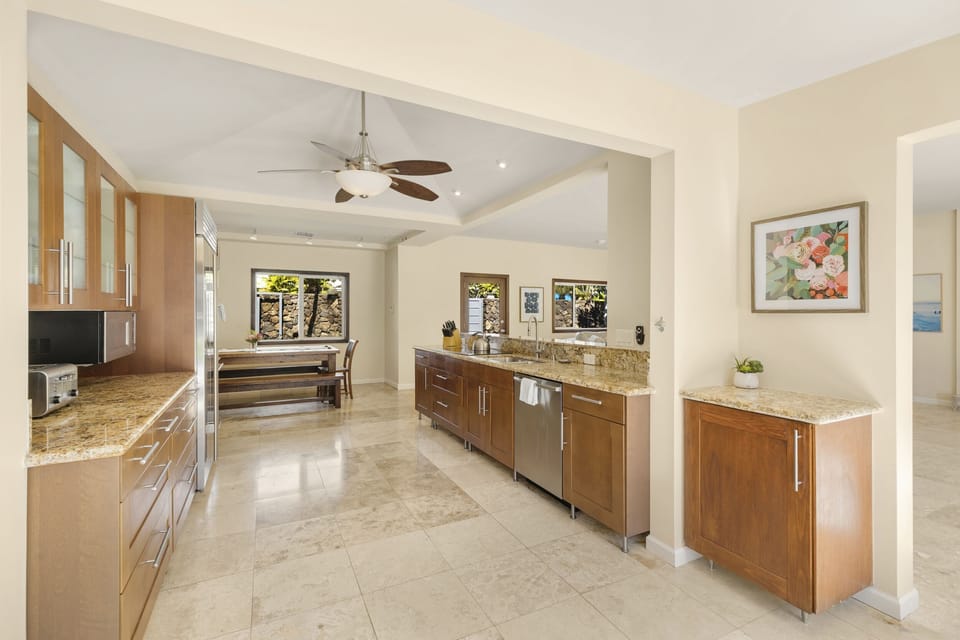 A bright and functional cooking space with plenty of room for entertaining.