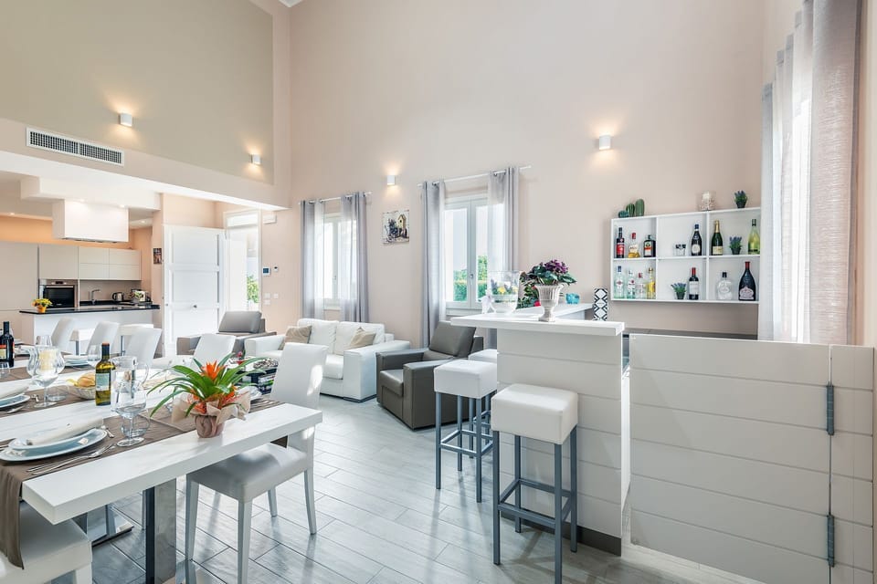 Room, Property, Interior Design, Furniture, Building, Kitchen, House, Home, Ceiling, Real Estate