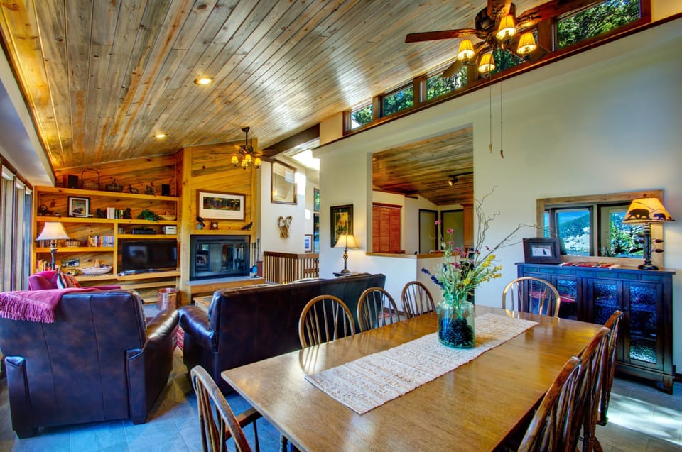 Restaurant, Furniture, Chair, Indoors, Hardwood