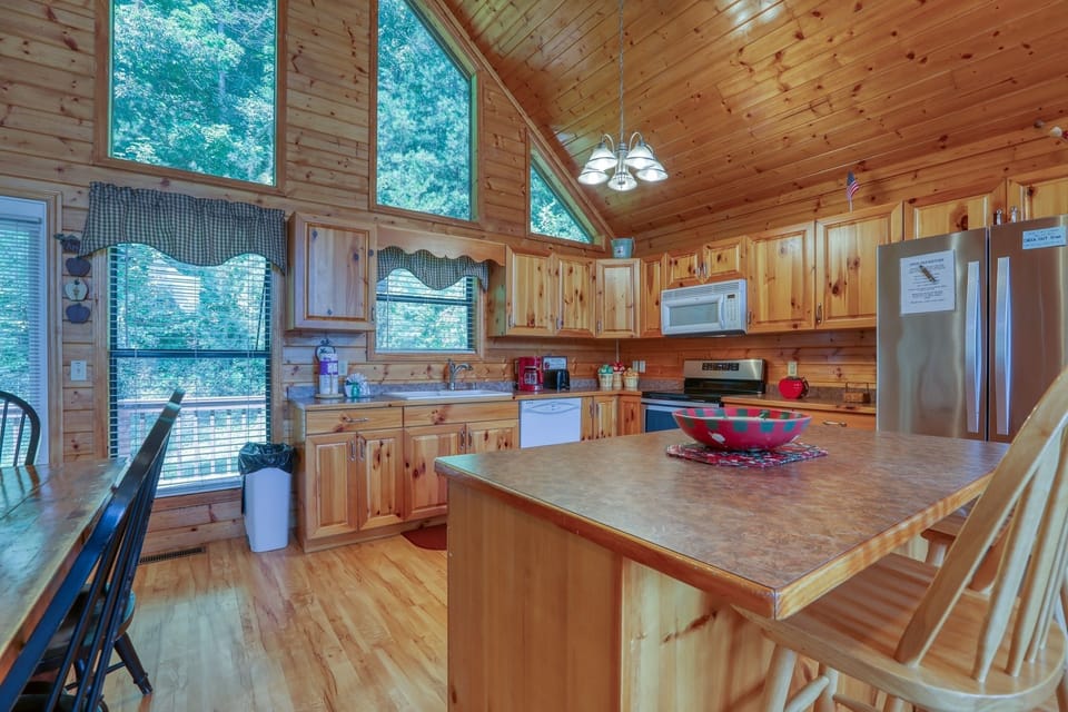 Fully Furnished Kitchen