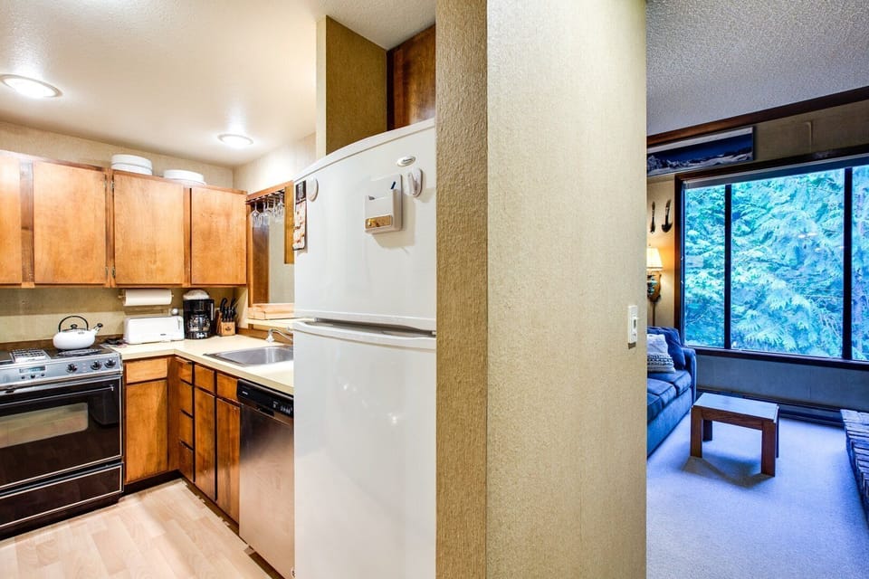 Indoors, Room, Flooring, Furniture, Kitchen