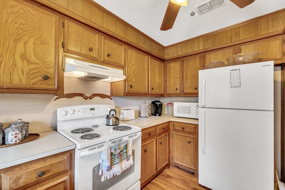 Refrigerator, Room, Indoors, Kitchen, Furniture