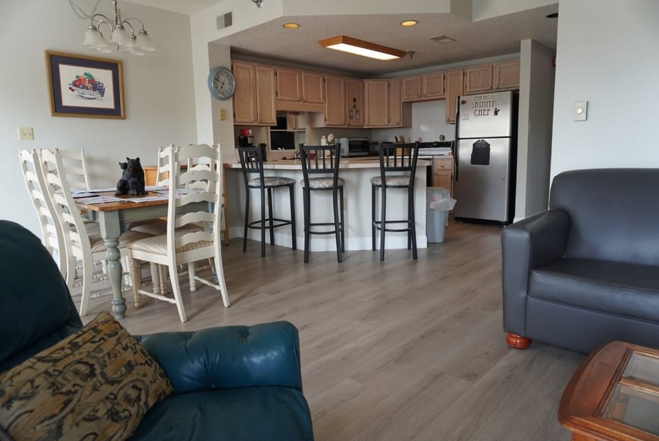 Floor, Flooring, Indoors, Building, Furniture