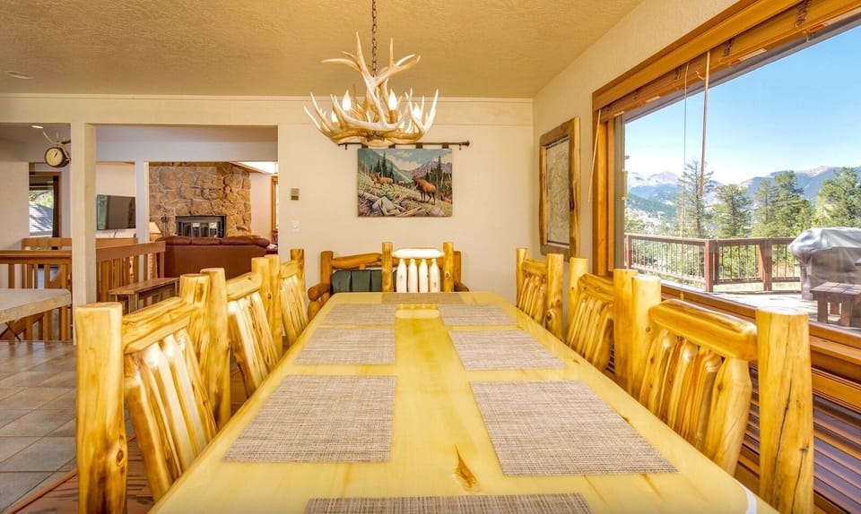 Hardwood, Flooring, Indoors, Floor, Home Decor