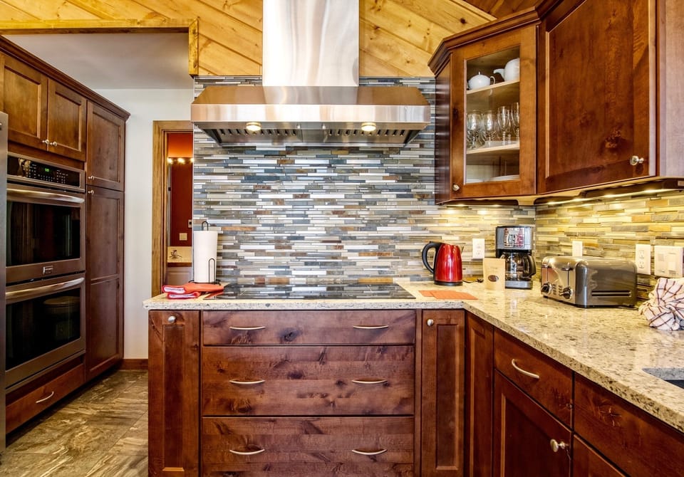Furniture, Indoors, Room, Kitchen Island, Shelf
