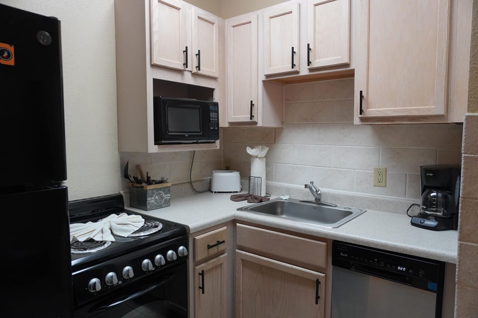 Sink, Indoors, Appliance, Microwave, Oven