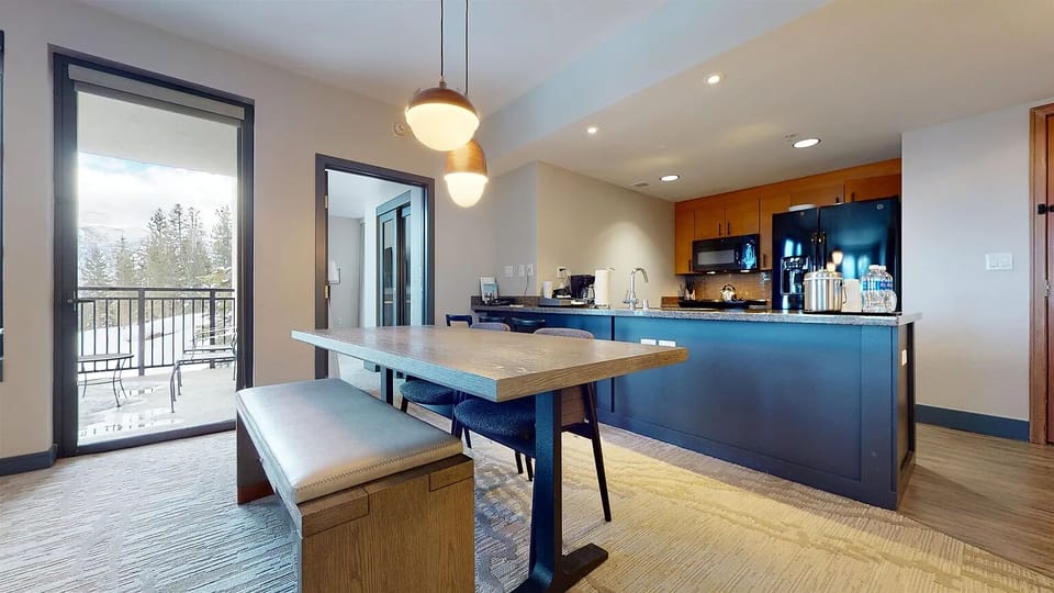 Dinning Table