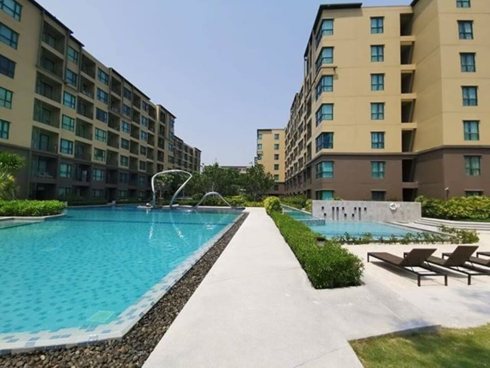 swimming pool @rainchaamhuahin