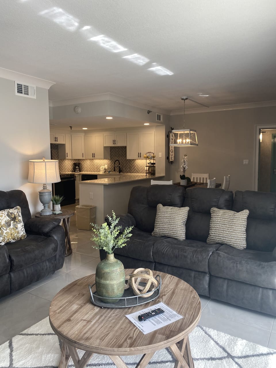 Furniture, Living Room, Room, Indoors, Couch