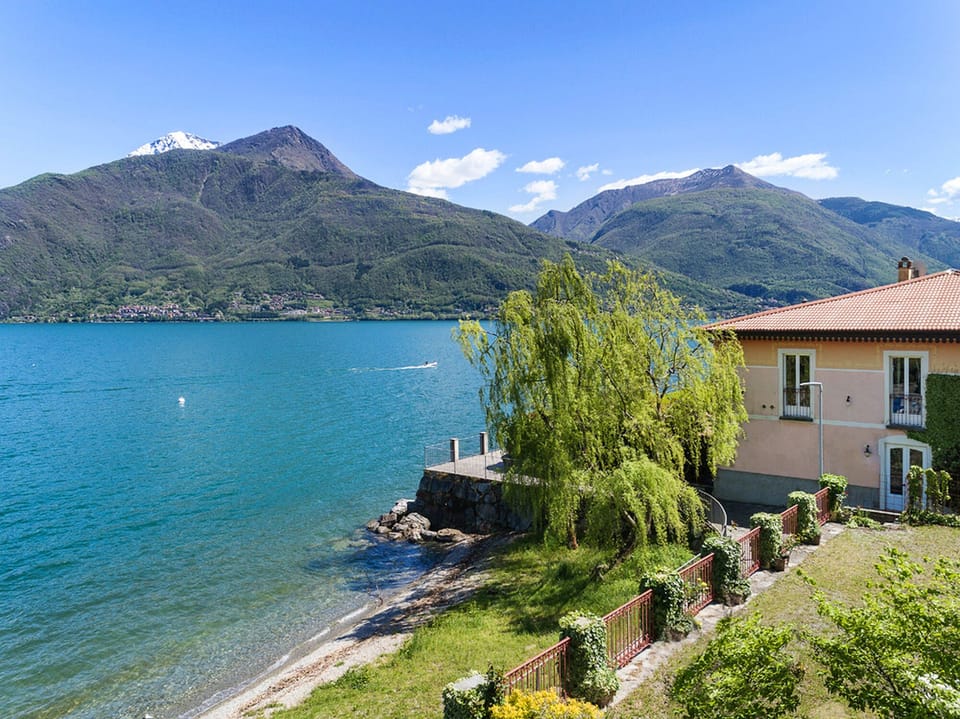 Villa Maia, Pianello Del Lario, Lake Como - NORTHITALY VILLAS vacation rentals