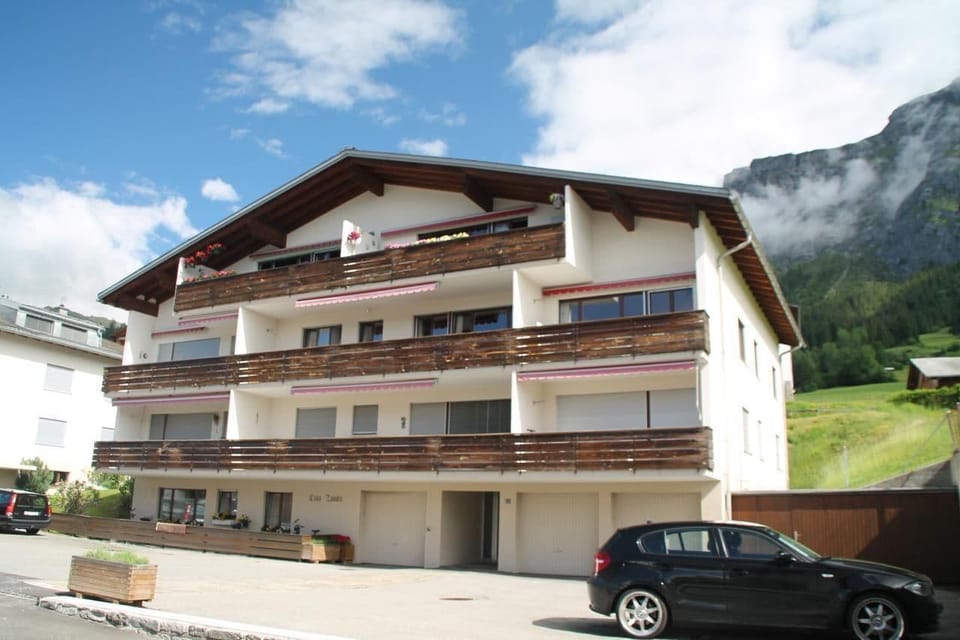 Right in the middle, 2.floor Balcontact 9.00 meter