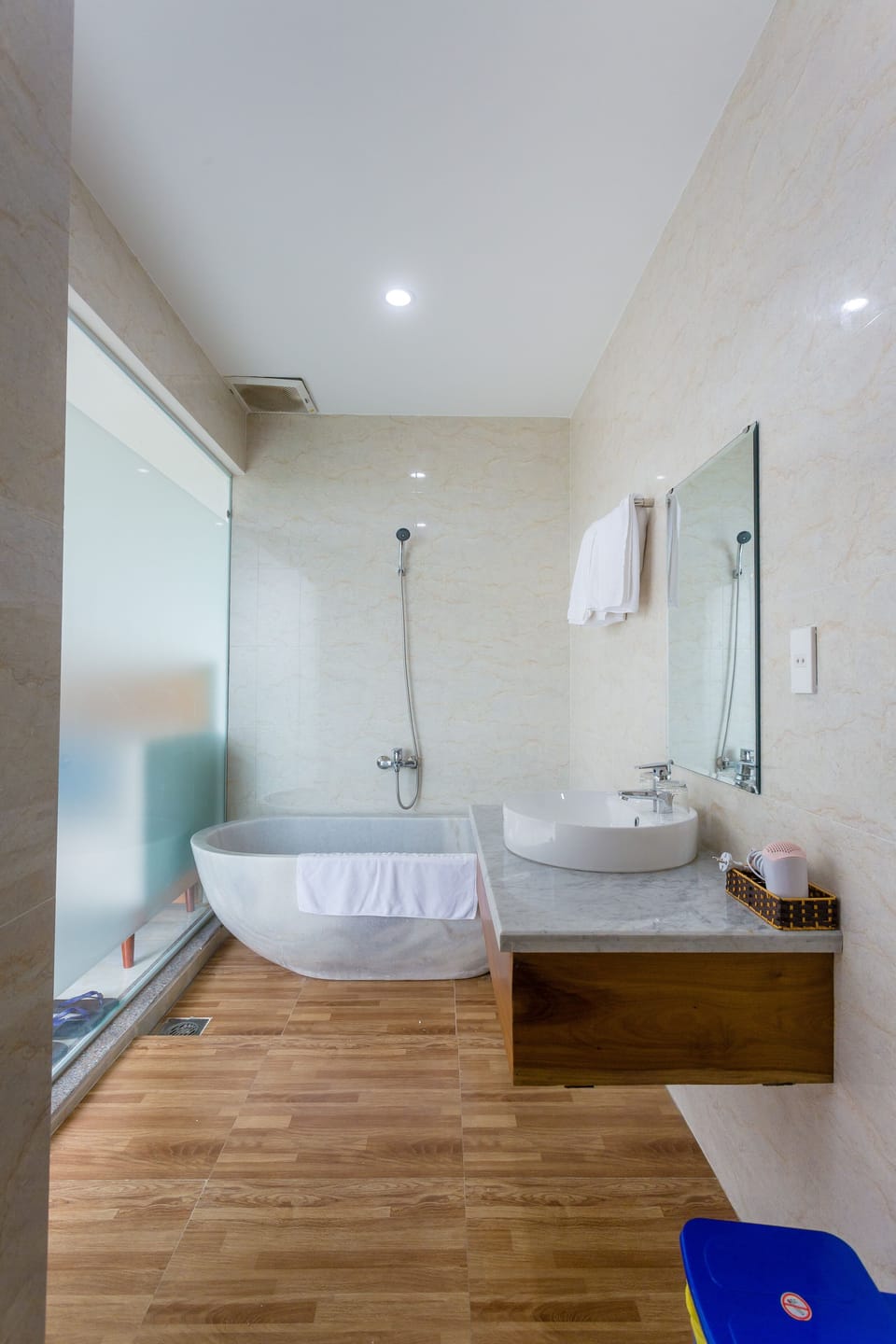 Deluxe Double Room-Garden View