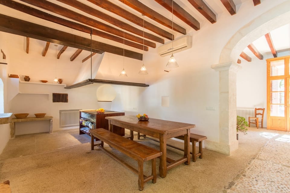 Fully equipped kitchen