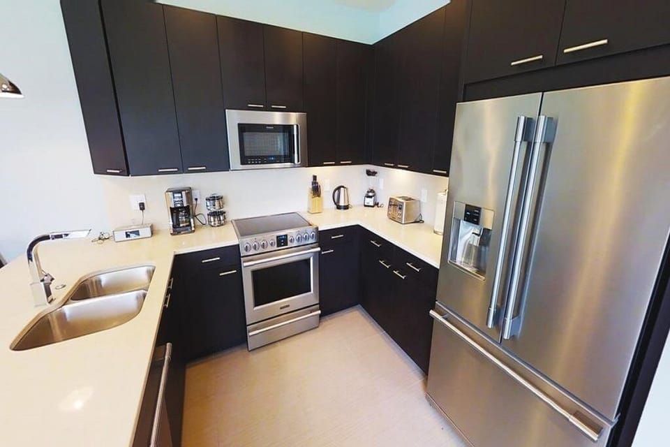 Ultra-modern fully-equipped kitchen