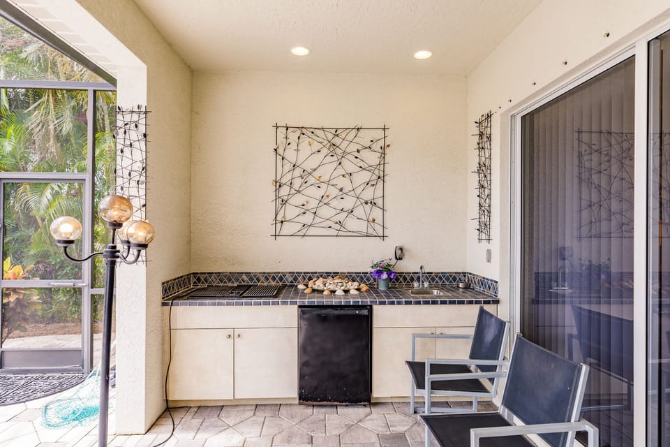 Outdoor Kitchen