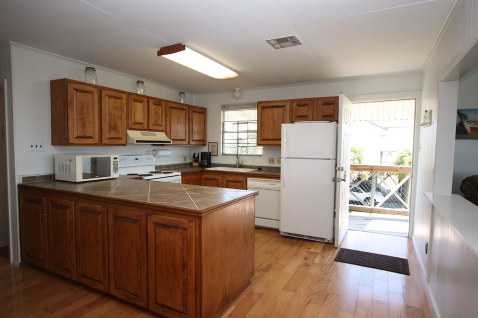 Fully equipped kitchen