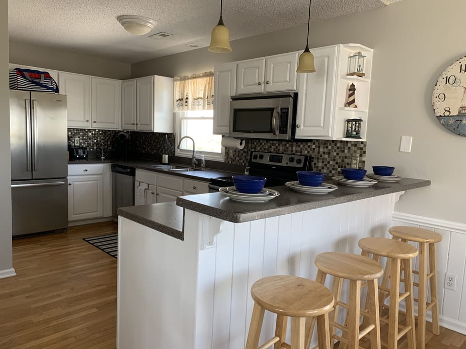 Large kitchen area to prepare lots of delicious meals!