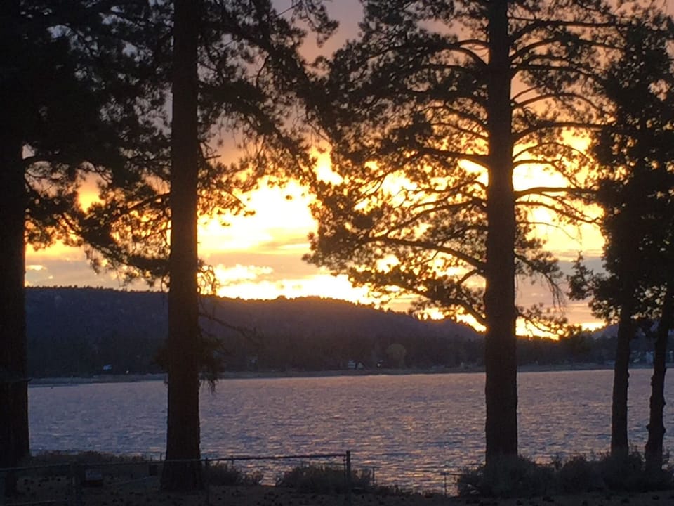 Lake view from Eagle Cove at night! Enjoy the beautiful Big Bear Lake sunset!