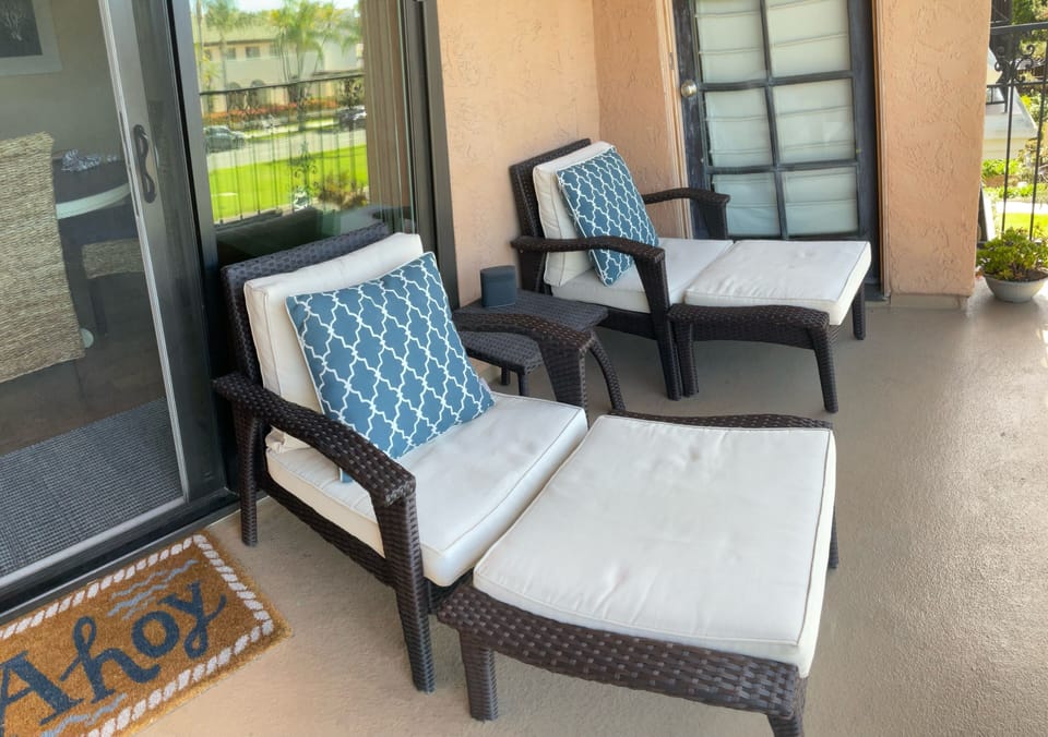 Private Balcony Space Overlooking Orange Avenue