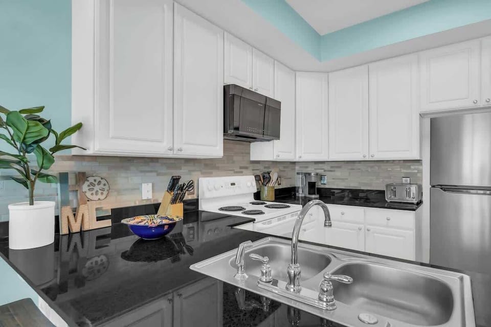 Fully equipped kitchen