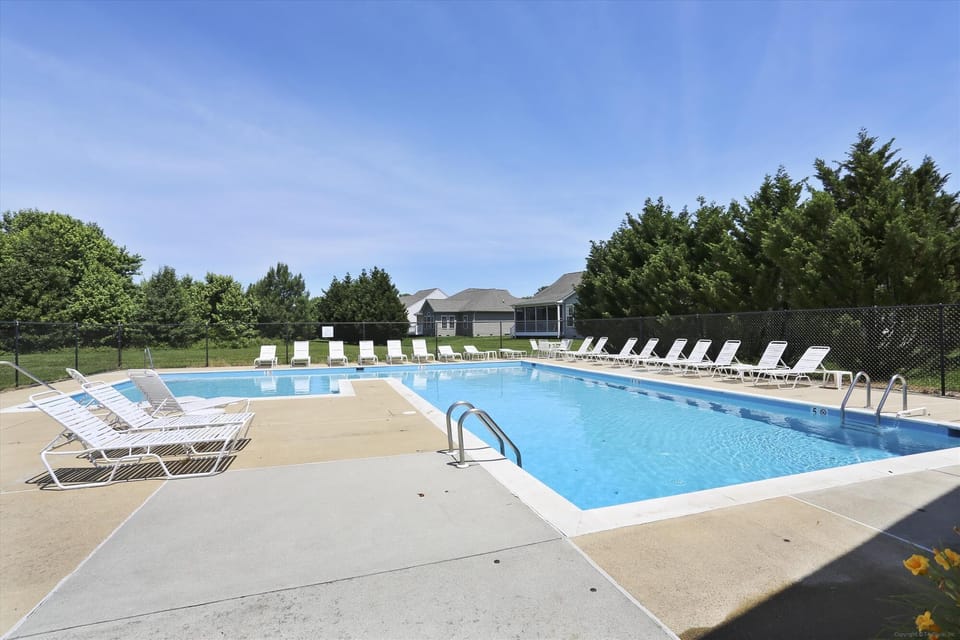 ,Providence Community Pool,
