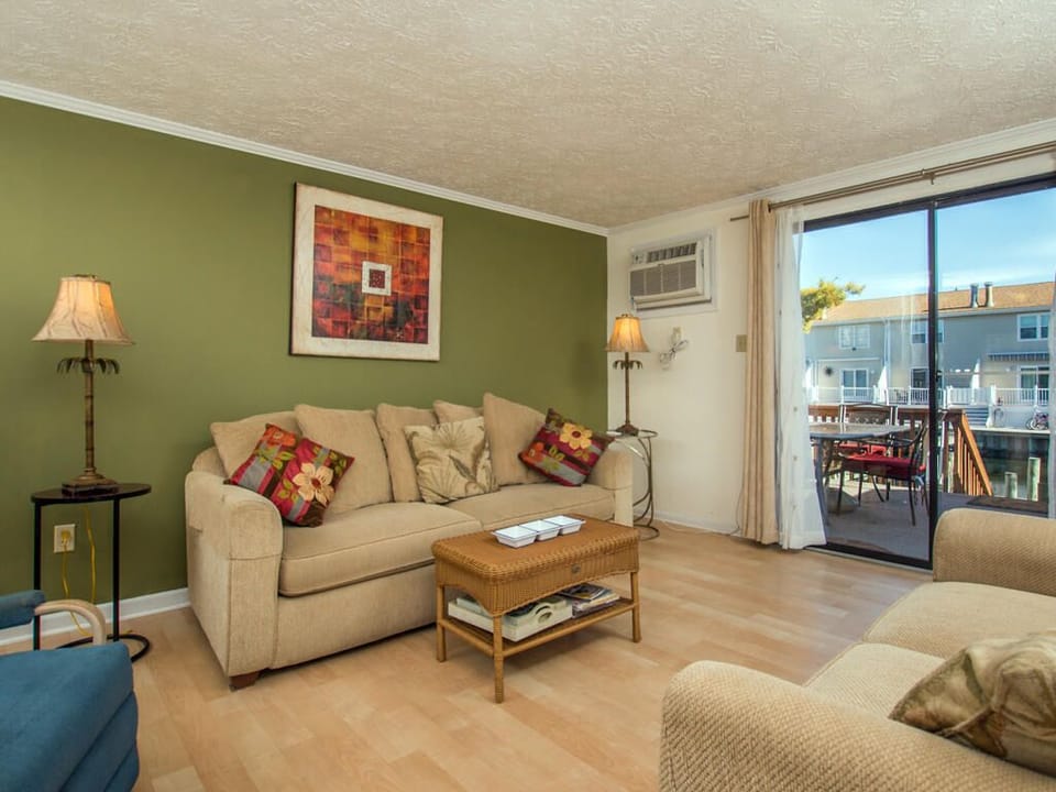 Living-Area