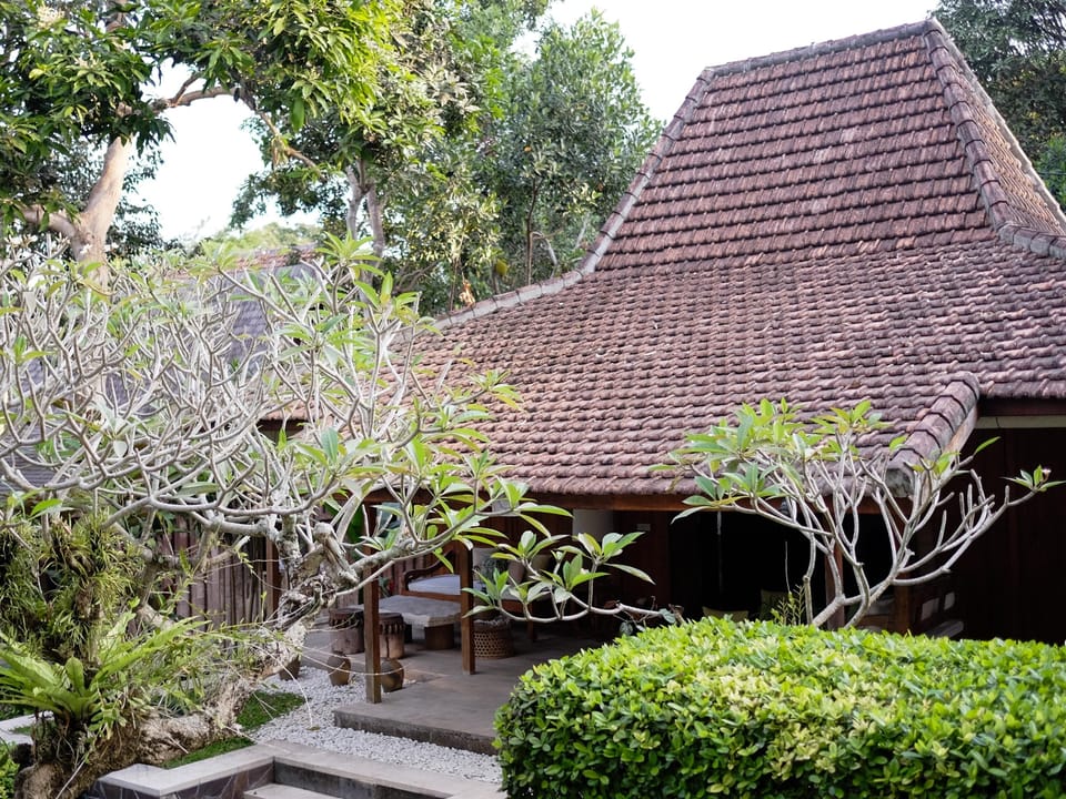 Eco-Friendly Joglo House Canggu Resort