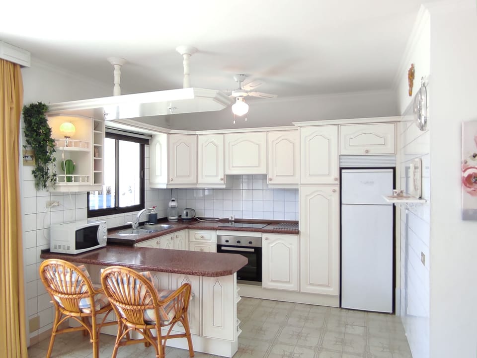 Open kitchen