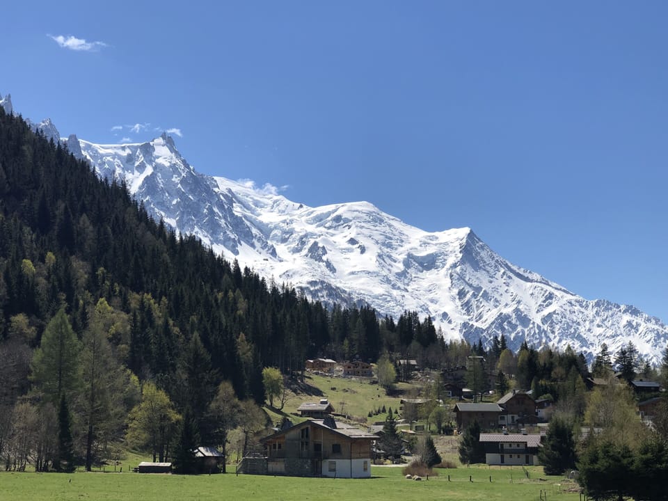 Nice 2 rooms for 2 to 4 people in quiet hamlet with superb view on Mont-Blanc Apartment in Chamonix