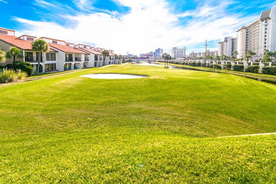 Golf Course at Edgewater available for a fee.