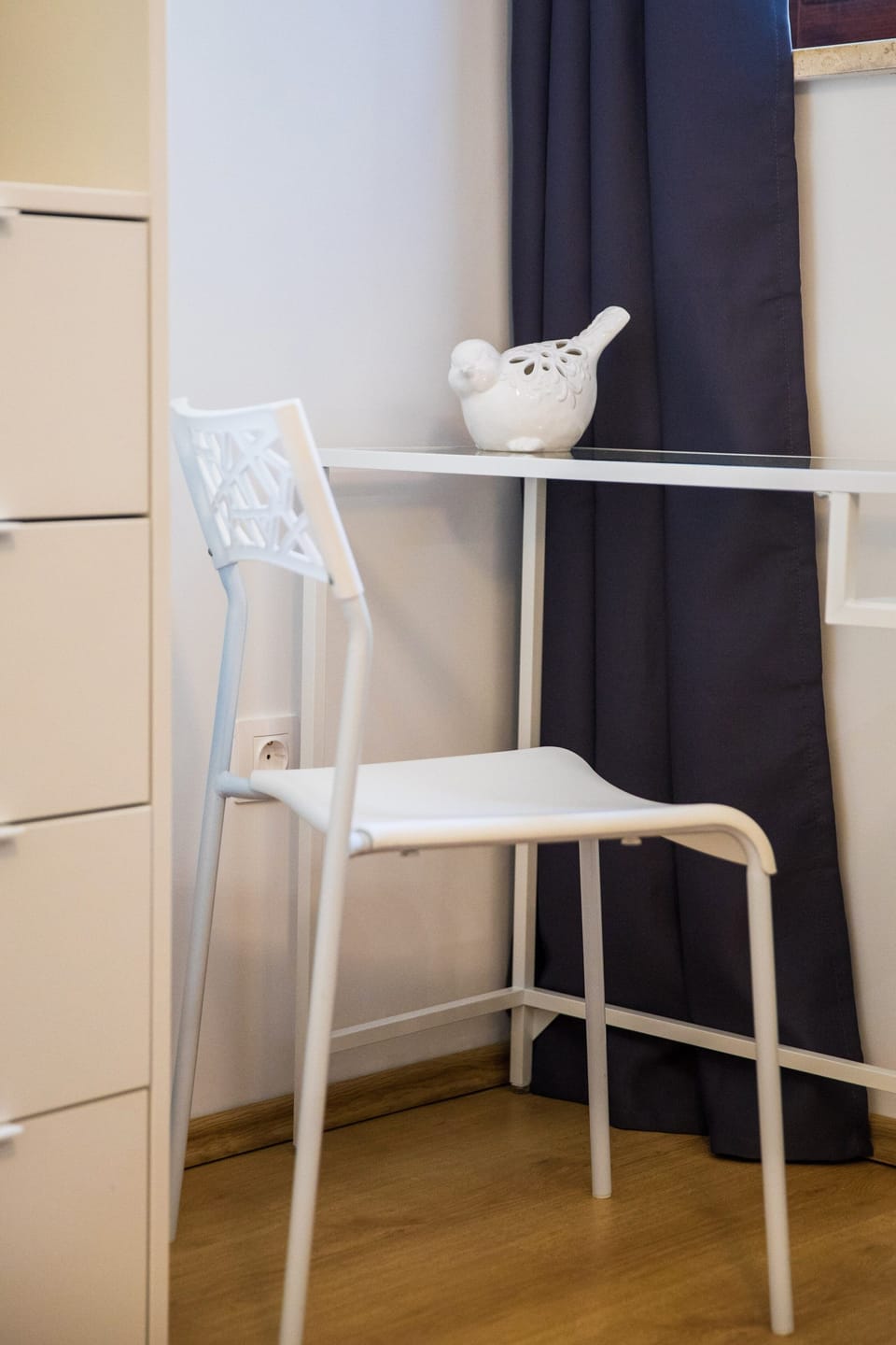 bedroom detail