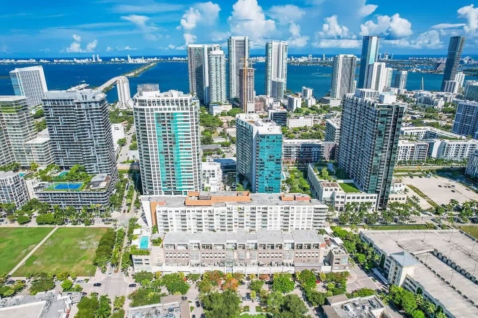 Wake up to waterfront views and skyline beauty. This prime location offers easy access to beaches, parks, and downtown adventures.