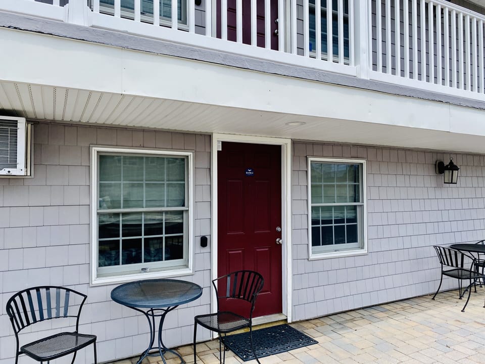 Exterior of Suite
