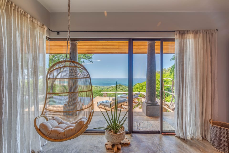 Direct access to the pool