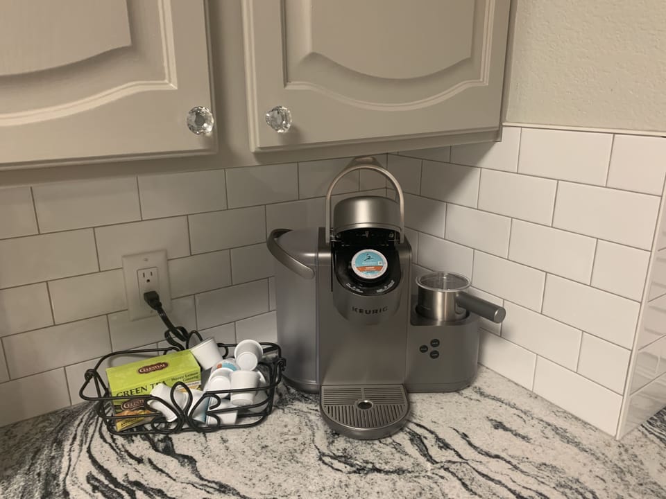 Keurig Coffee Maker with Latte