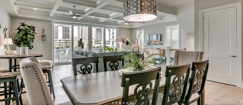 Dinning & Family Room