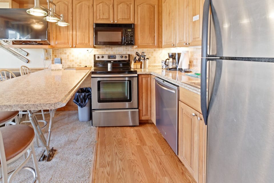 Fully-equipped kitchen