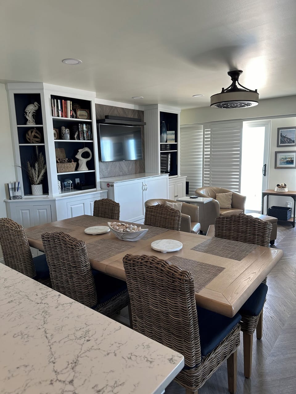 DiningArea