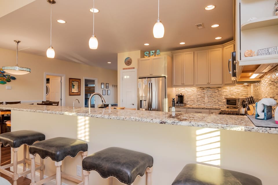 Kitchen / Bar Stools - South