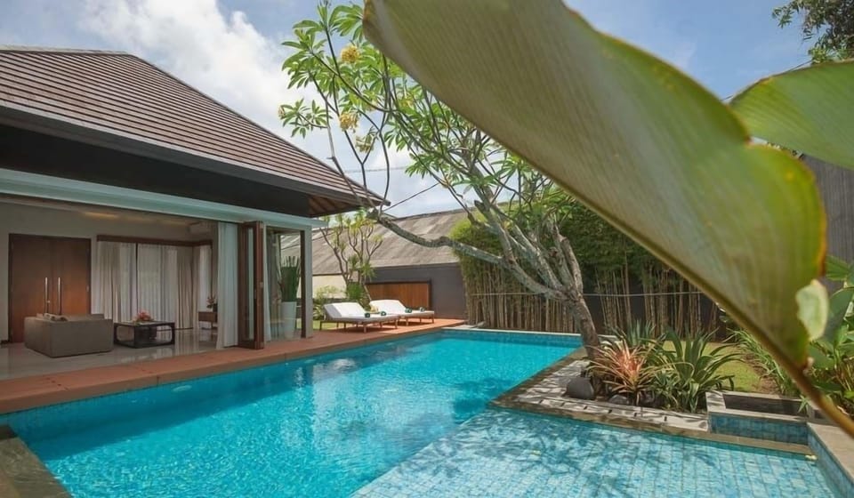 3 BR ENTRD Modern Villa Seminyak
