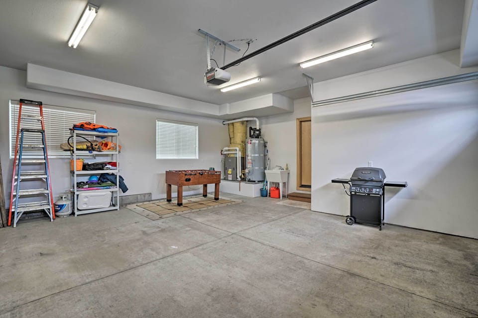 Garage Parking (2 Vehicles)